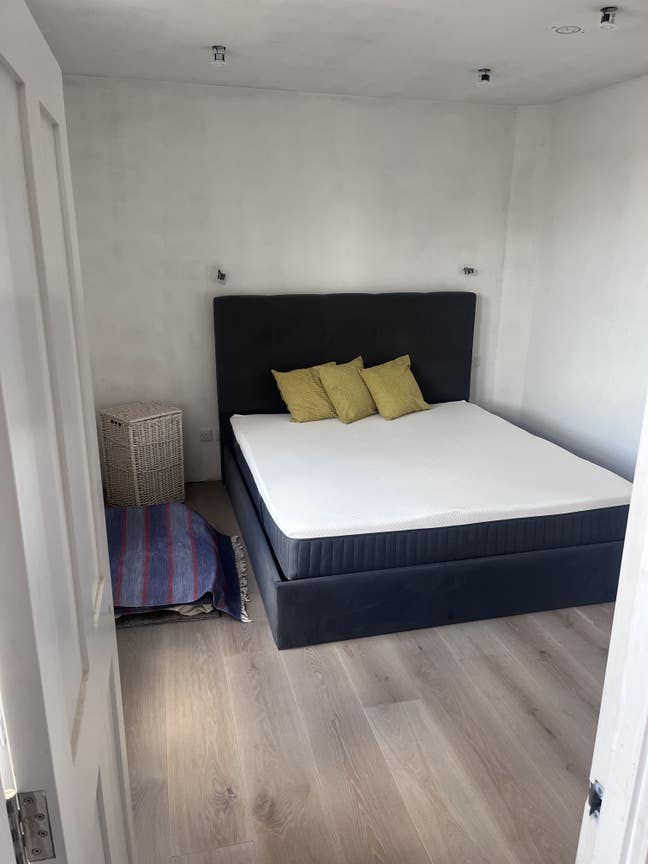 Spacious Double En-Suite (Available from June 1St) Main Photo