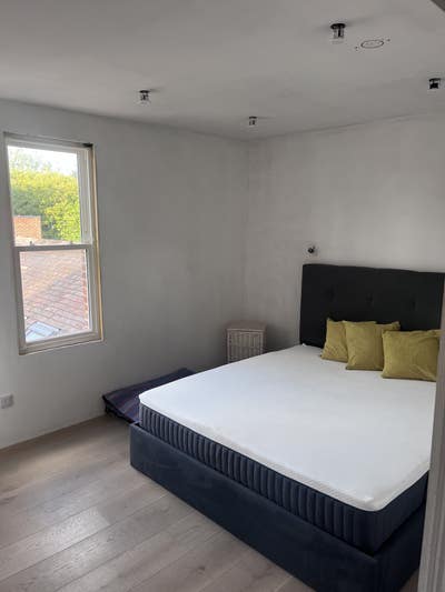 Spacious Double En-Suite (Available from June 1St) Main Photo