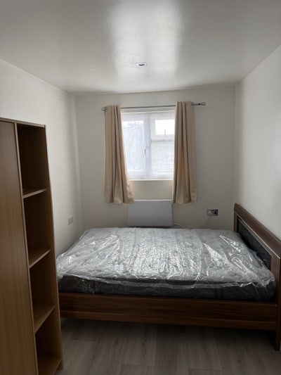 Self- contained Studio Main Photo