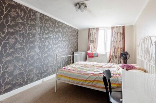 Big Double bedroom  Main Photo