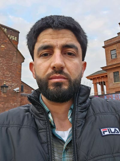 32 year old Male seeks a single or double room Main Photo