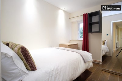 Great Flat - Streatham Available Now Main Photo