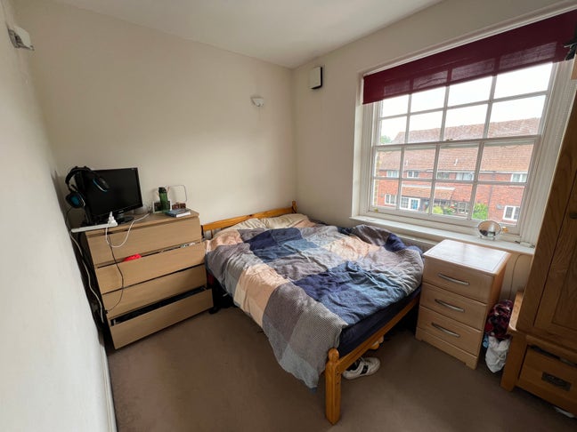 En-Suite Double Room in spacious Peckham flat Main Photo