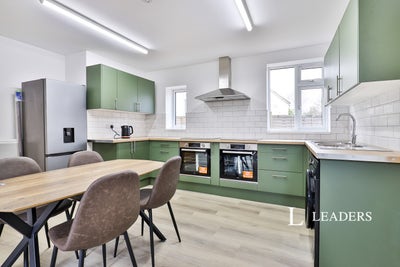 A Selection of Furnished Ensuite Double Bedrooms Main Photo