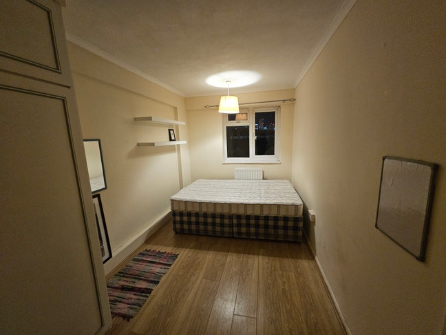 Cozy Bermondsey Double - 5 min to Tube - Available Main Photo