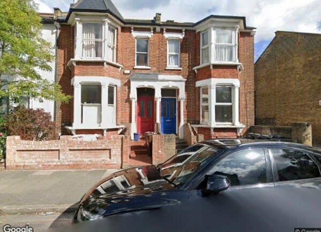 2-bed flat to let in lovely N16 w/ garden Main Photo