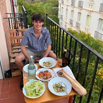 Looking for a housemate in June! :) Main Photo