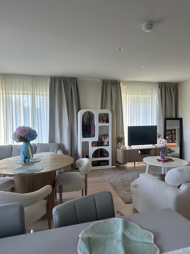 2 x rooms in girlie house 🌺🧚🏻🦋 Main Photo