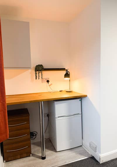 Room Close to Town Centre Main Photo