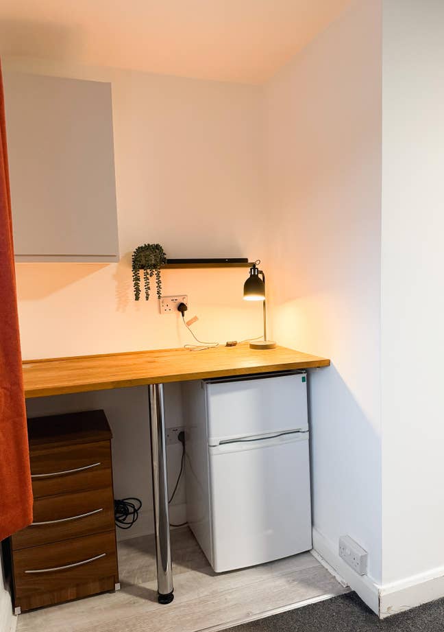 Room Close to Town Centre Main Photo
