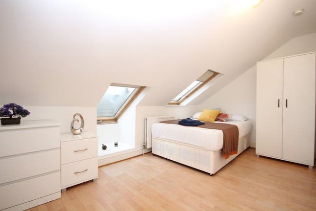 🏡 Top Location Great Value Double Room- W4✨ Main Photo