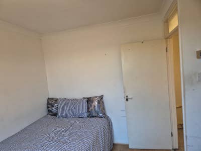 A Double Room  to share for a single person Main Photo
