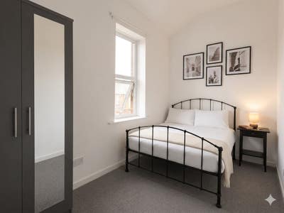 Spacious Double Rooms – Close to University & City Main Photo