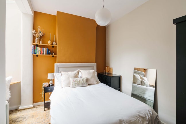 Cosy room overlooking Alexandra Palace  Main Photo