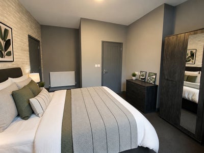 Fantastic En-suite Room to Centrum 100 Main Photo