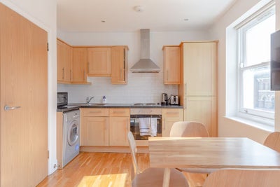 Fully Furnished 1- Bedroom Flat- Heat of Camden  Main Photo