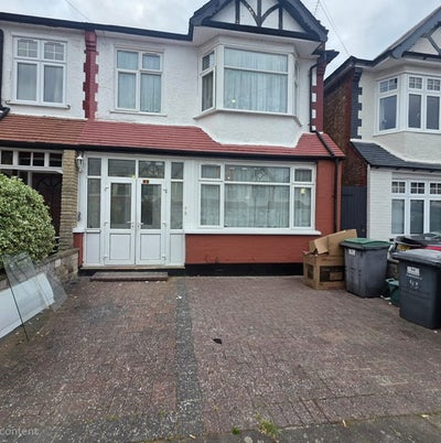 Spacious 5 Bedroom House To Rent – London N22 Main Photo