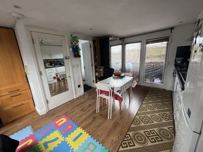 Great Studio NW4 - suitable for couples Modern  Main Photo