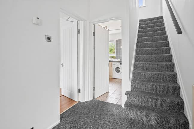 Rooms to Rent bills included!  Main Photo