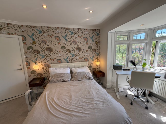Stunning En Suite Room Main Photo