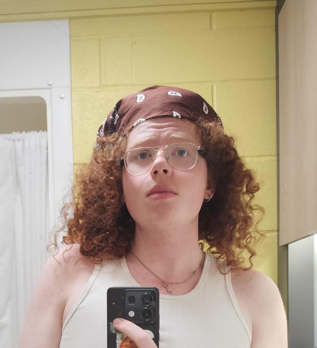 Uni Student Looking for Room/Buddy-Up Main Photo