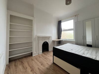 Furnished Double Room Available, Tottenham  Main Photo