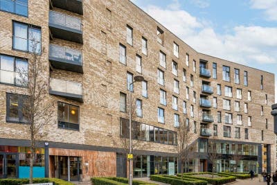 ✨ Contemporary Living | Cadmus Court SE16 Main Photo
