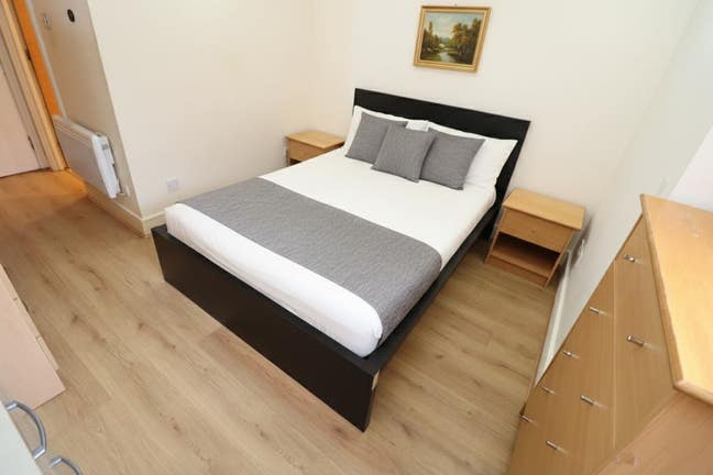 Stunning Ensuite Room for 2 Nearby Aldgate - E1 Main Photo