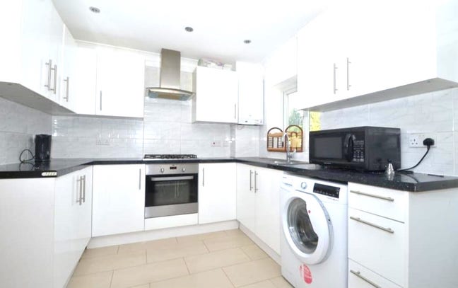 Large 5 Bed House for Group of Sharers Main Photo