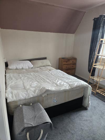 Cozy Single Room (Double Bed) in Friendly House Main Photo