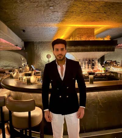 Male seeks a single or double room Main Photo