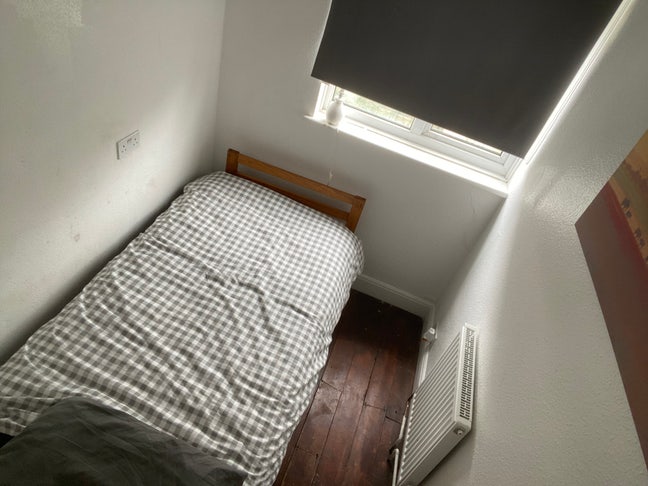 Small Room 425 PCM Main Photo