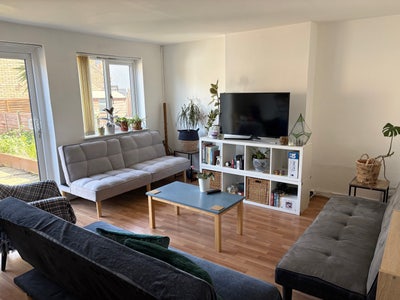 Large double room in lovely 3-bed home Main Photo