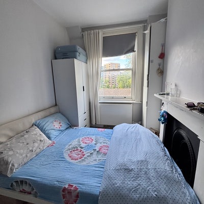 Budget friendly, bright accommodation- shared room Main Photo