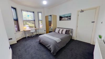 2 Double Rooms nr city centre with freeparking Main Photo
