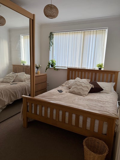 Room to Rent Main Photo