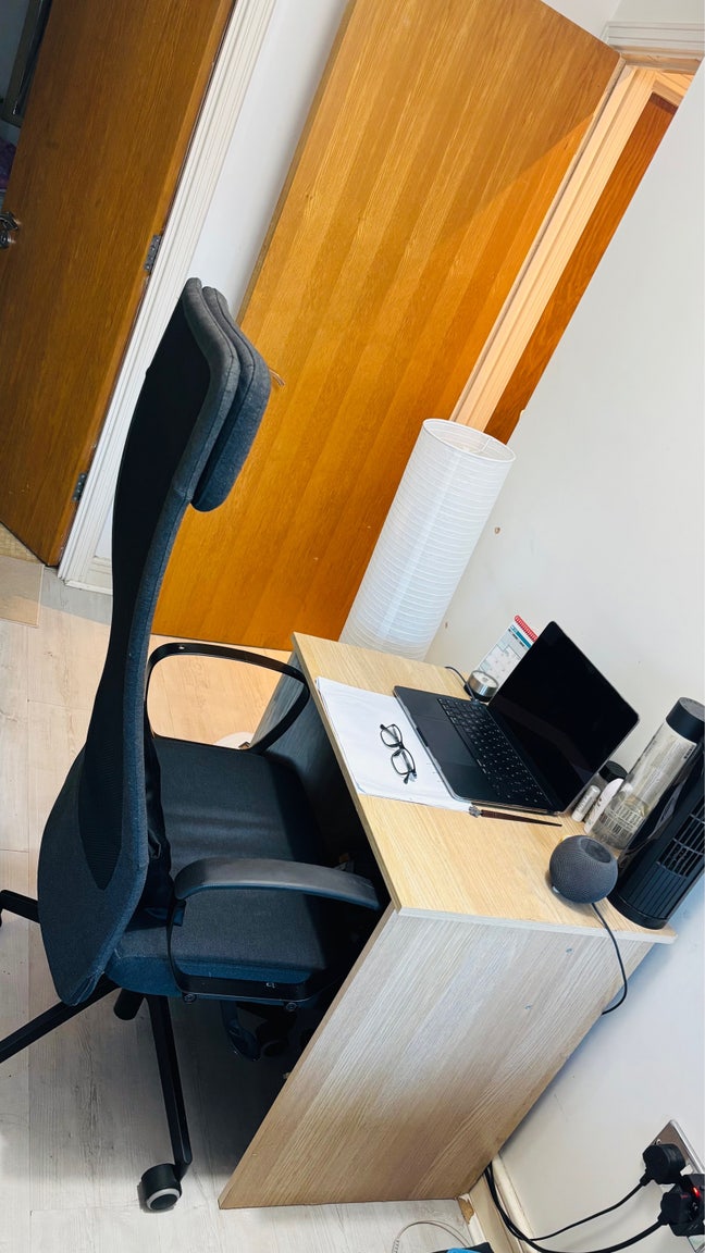Spacious Ensuite Room + Gym 1050&pound; all bills incl Main Photo