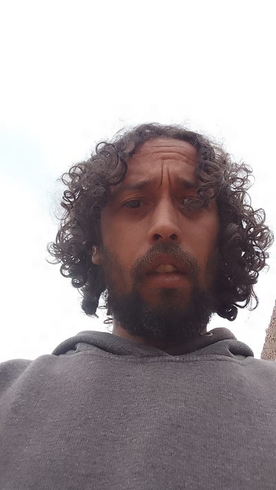 Professional Male seeks a double room Main Photo