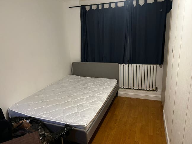 1 bed house Separate bedroom, kitchen, bathroom  Main Photo