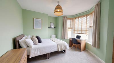 ⚡ High Spec Professional House - 6 Ensuites - BS16 Main Photo