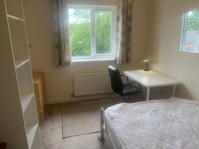 &pound;450 all inc - excellent double room. Main Photo