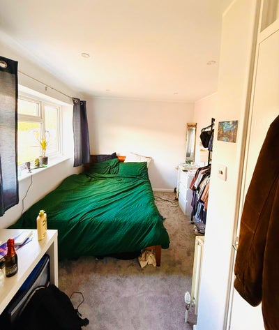 Price drop!!! Two stylish rooms in Renovated Home Main Photo