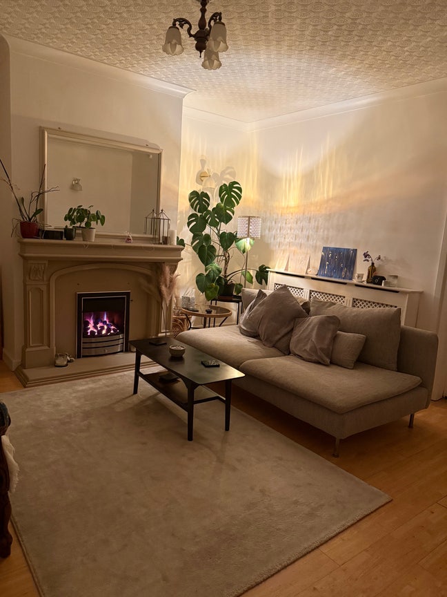 Double Room in Eccles / Monton  Main Photo