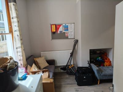 Double Bedroom- Julian Road Main Photo