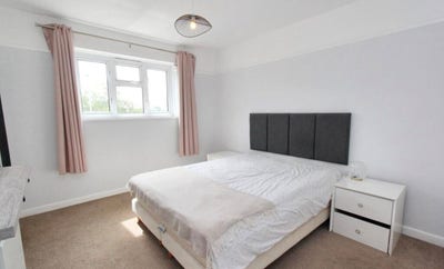 Double Room - Great Location & Bills Included Main Photo