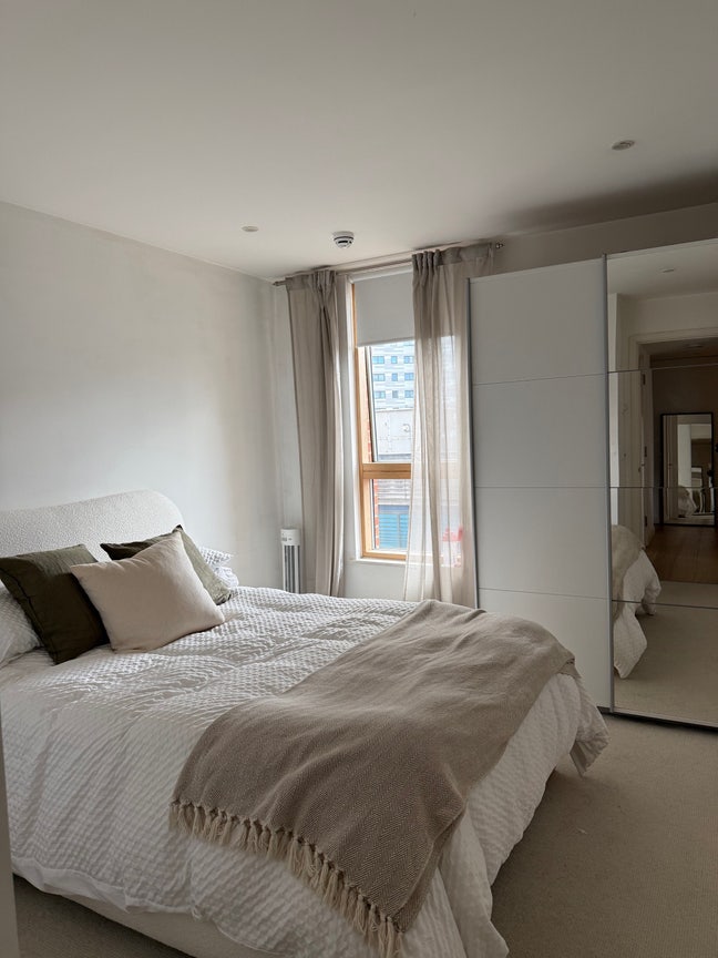 Double Room + Your Own Bathroom in Wandsworth  Main Photo