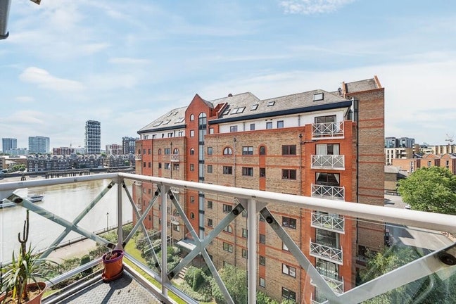 Double room available in Chelsea SW6 Main Photo