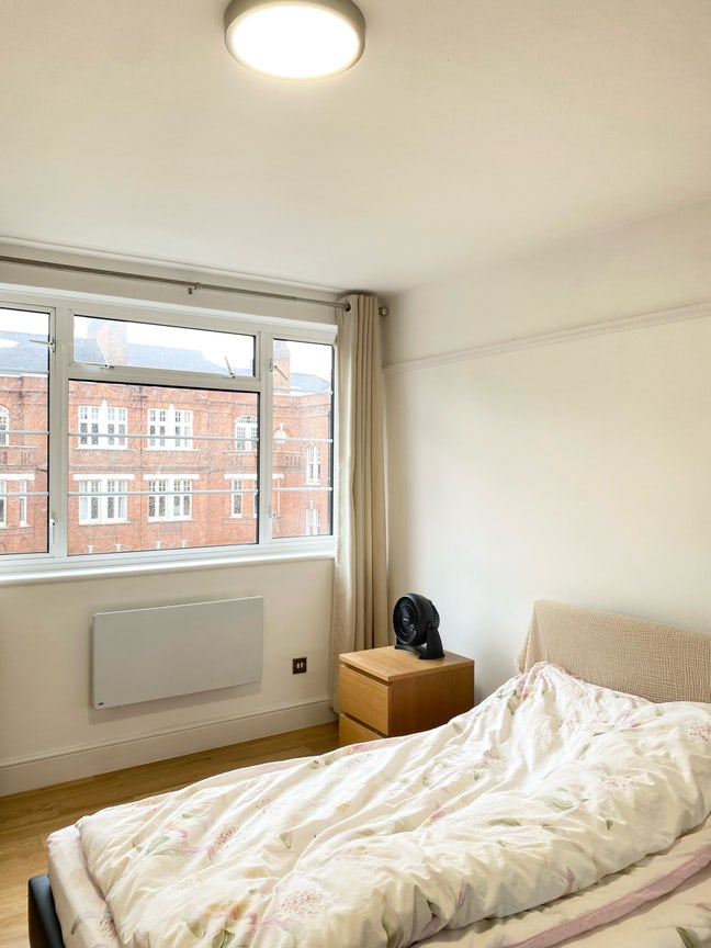 Spacious, Bright and Airy Double Room to Let Main Photo