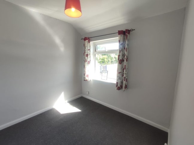 URGENT Single room Sublet - Bedminster Main Photo