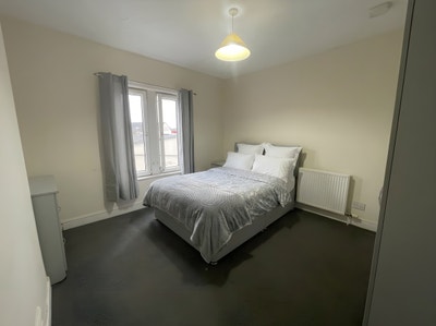&pound;430 ROOM IN PE1 Main Photo